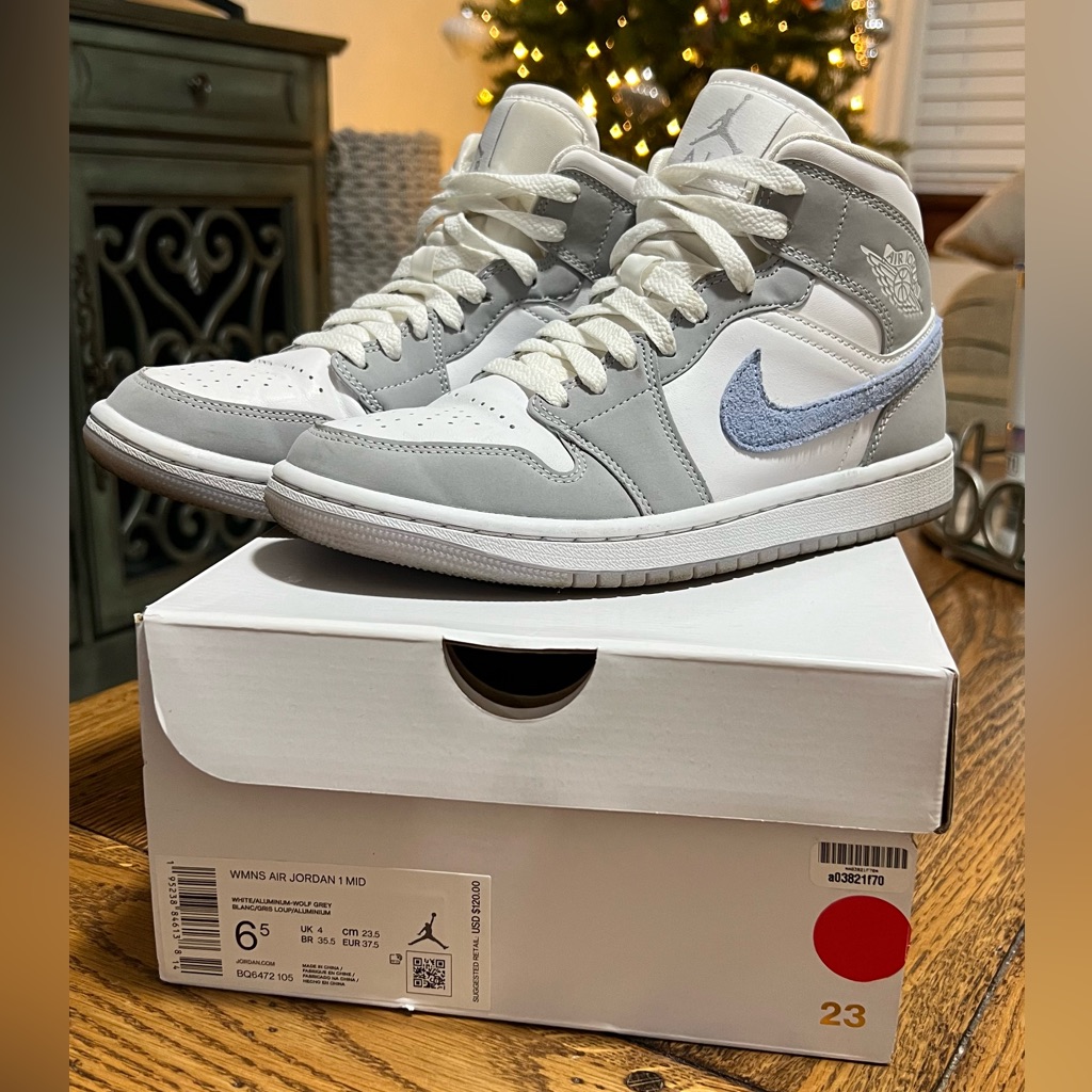 Wmns Air Jordan 1 Mid 'Wolf Grey Aluminum' Size 6,5